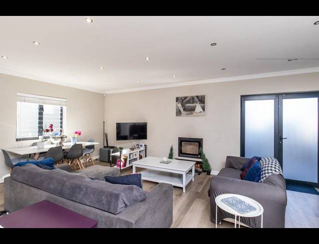 3 BEDROOM PROPERTY TO RENT IN CONSTANTIA